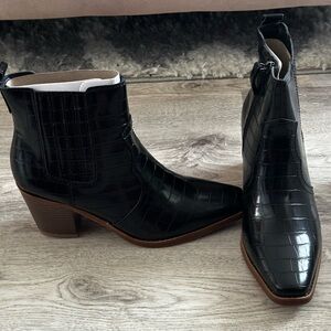 NWT Sleek Black Croc-Embossed Ankle Boots